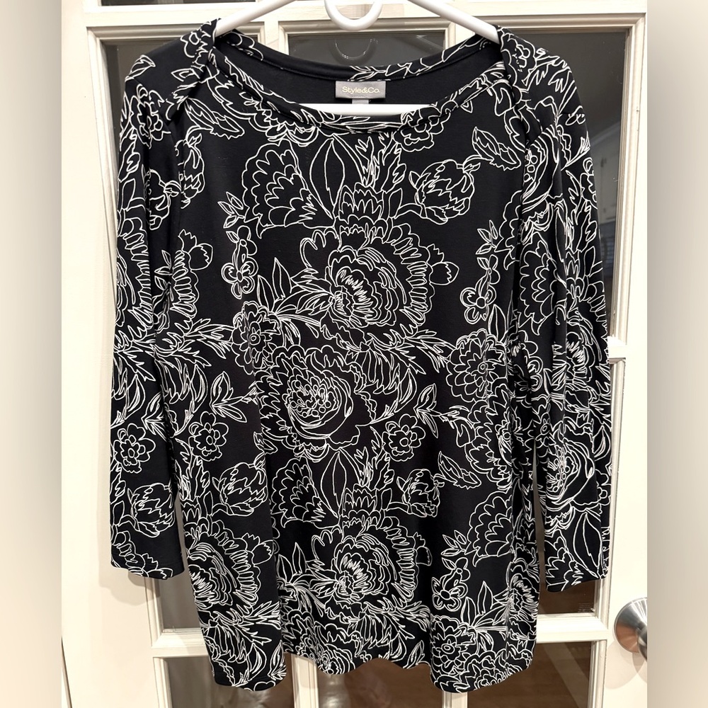 Style & Co. Top
